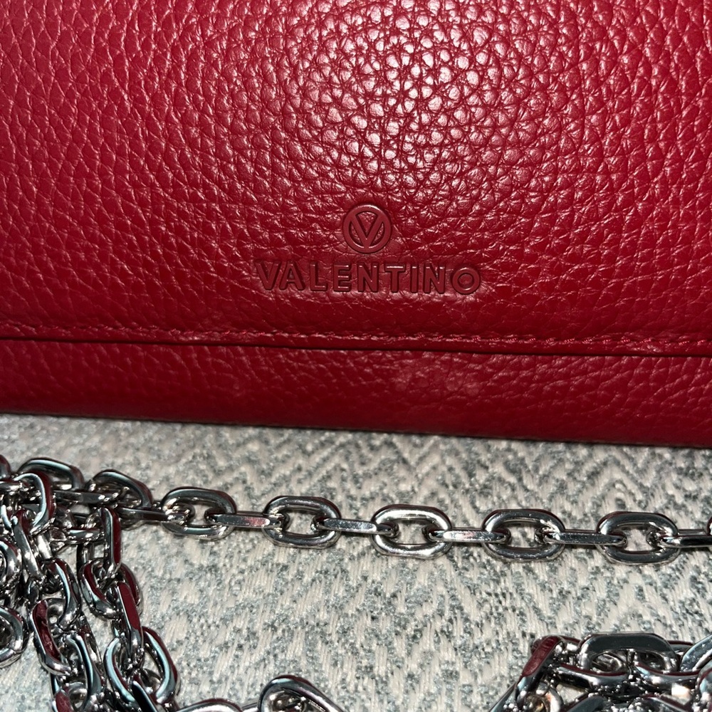 Valentino Wallet on chain - Picture 2 of 11